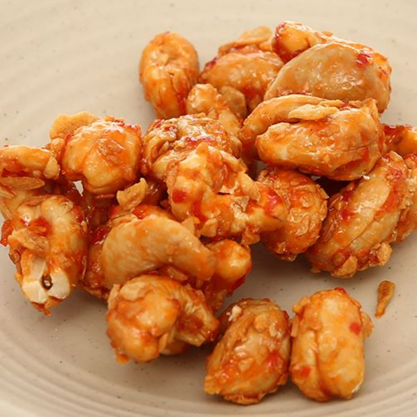 Hạt điều tỏi ớt Farmers Fine Foods 80 g (Hộp giấy)