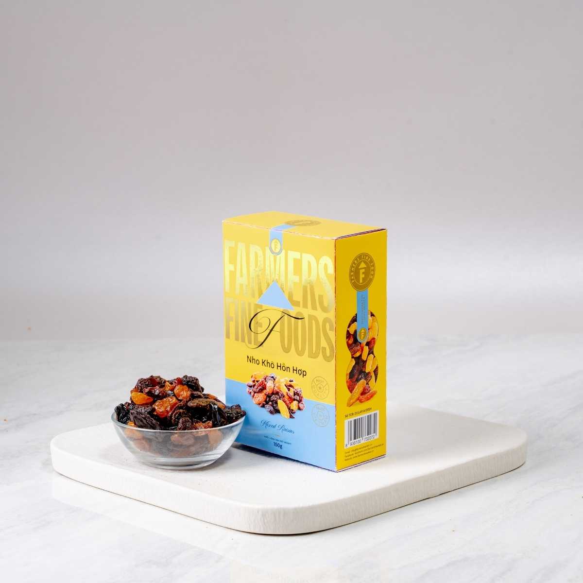 Nho khô hỗn hợp Farmers Fine Foods 150 g/ Hộp