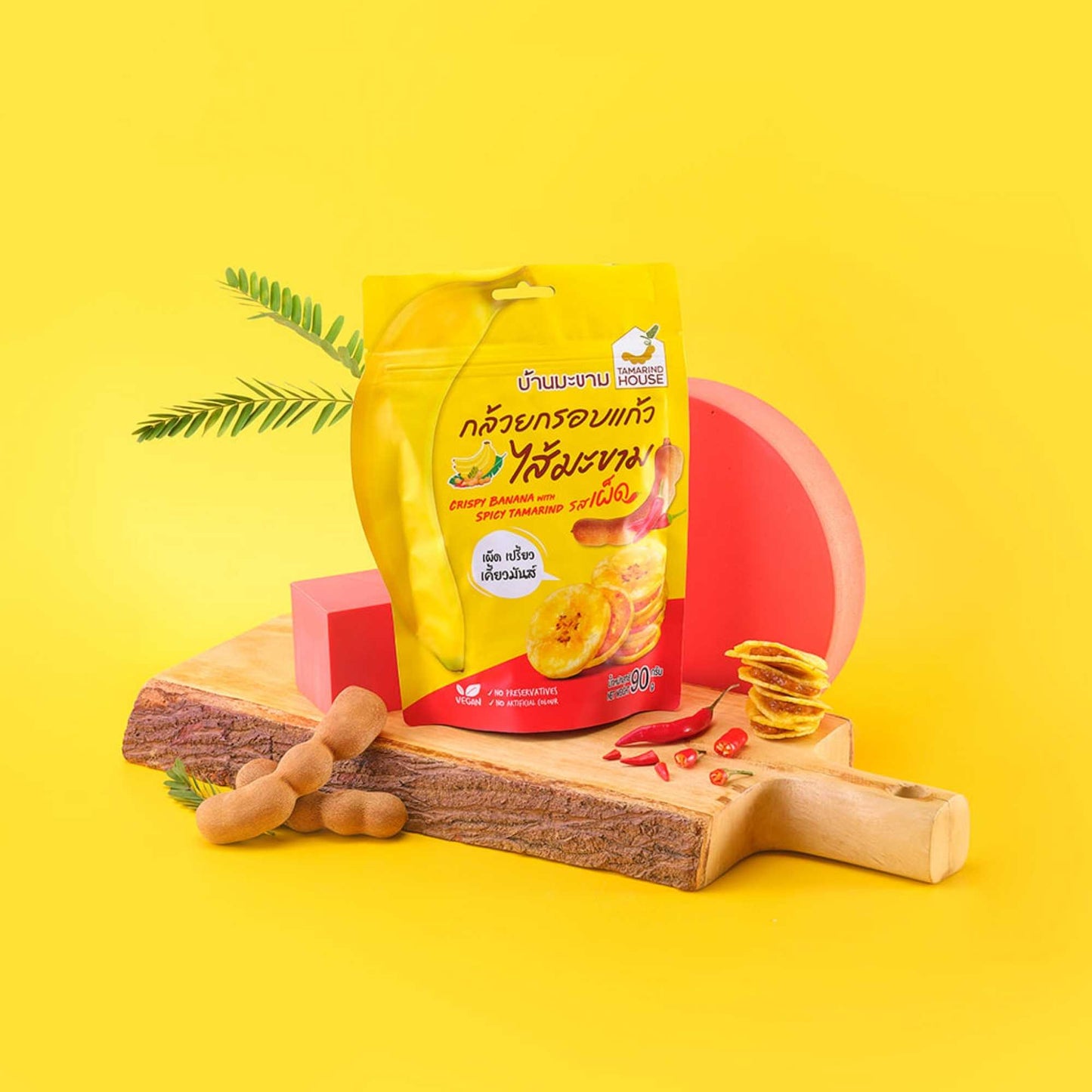 Chuối sấy giòn nhân mứt me cay Tamarind House 90G