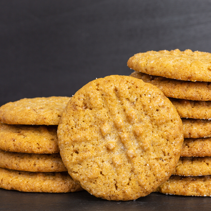 Bánh quy bơ và hạt dẻ Cremica Magnificient Morsels 304 g