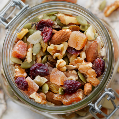 Hỗn hợp hạt Granola Farmers Fine Foods 180 g ( Hủ nhựa )