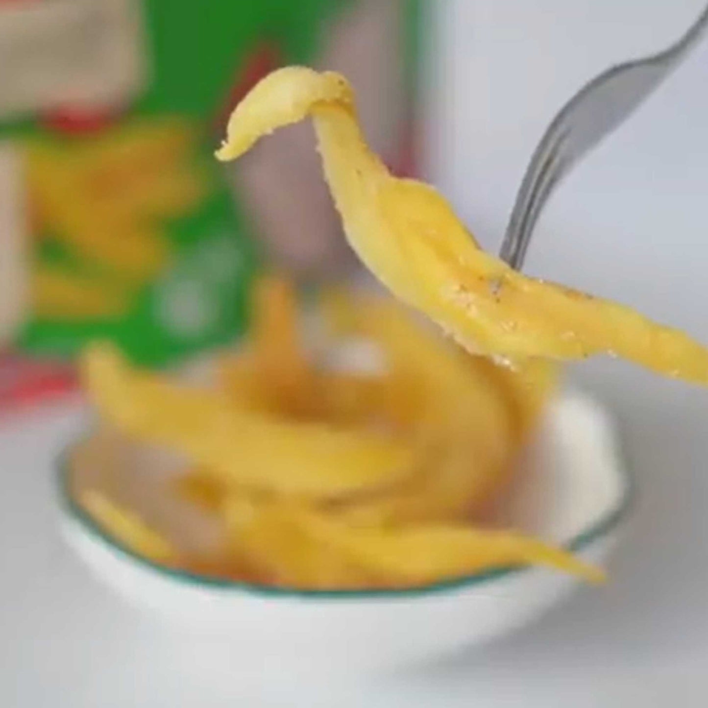 Xoài sấy cay Love Farm 30G